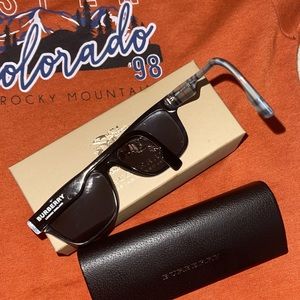 burberrry unisex sunglasses